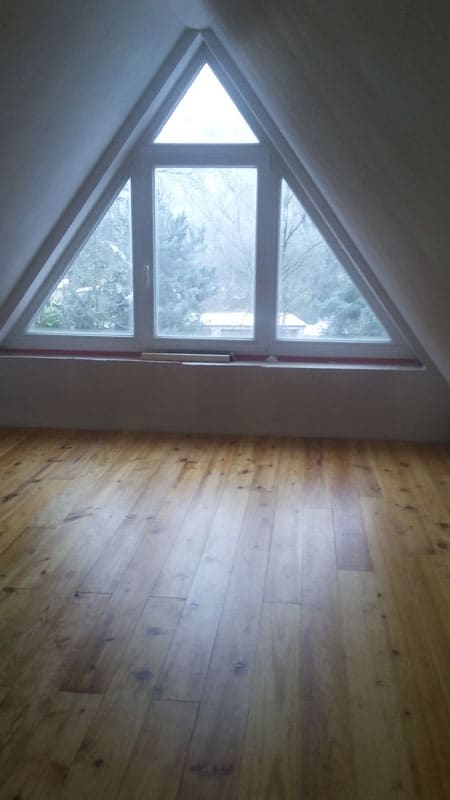 Giebelfenster im ausgebauten Dachgeschoss
